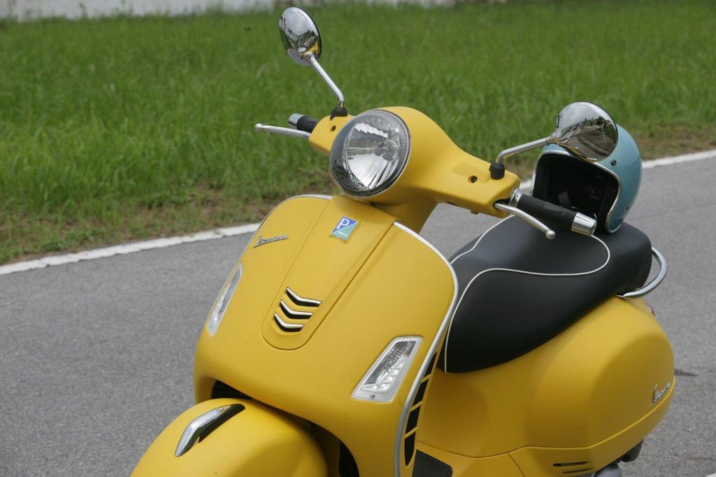 Vespa GTS 2017 lắp ráp tại Việt Nam chính thức lộ diện