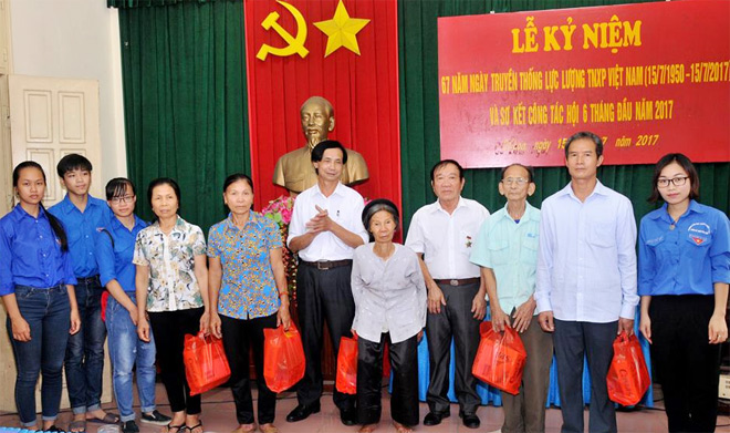 Khám bệnh tri ân các cựu Thanh niên xung phong