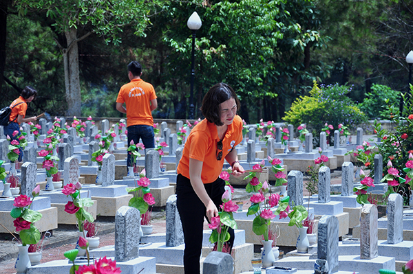 Tuổi trẻ EVN HANOI: Nhiều hoạt động ý nghĩa tại Quảng Trị - Mảnh đất anh hùng