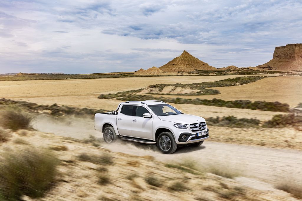 X-Class - Mẫu xe bán tải đầu tiên của Mercedes-Benz chính thức trình làng, giá từ 974 triệu VNĐ