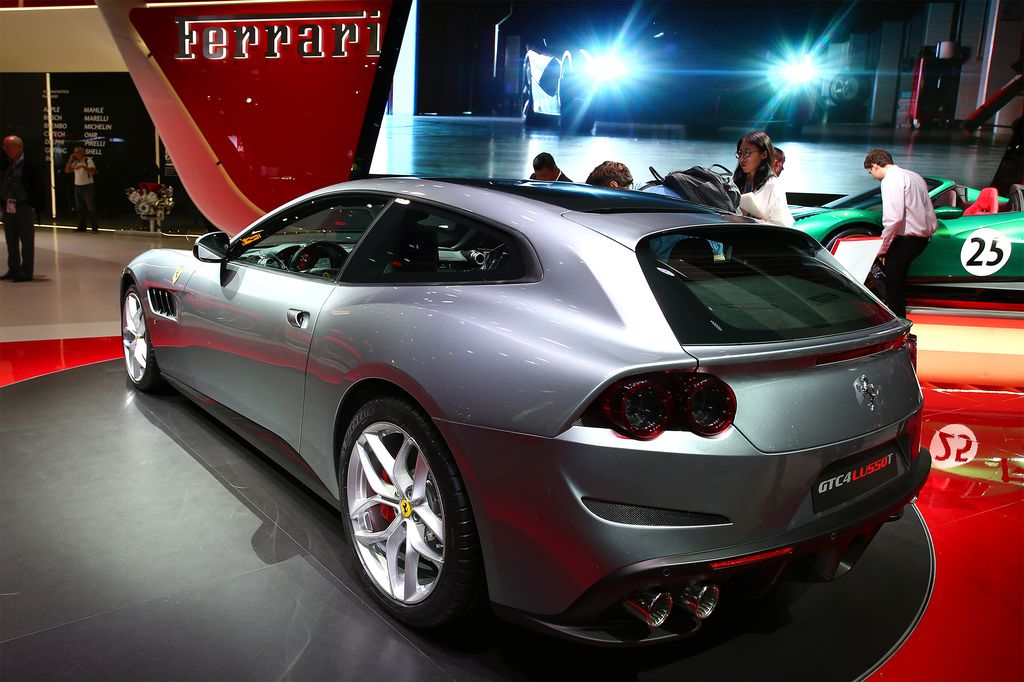 Ferrari SUV sắp tới sẽ gây ngạc nhiên với sự 