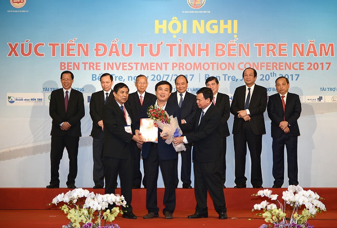 Thủ tướng Nguyễn Xuân Phúc phát biểu tại Hội nghị xúc tiến đầu tư tỉnh Bến Tre 2017