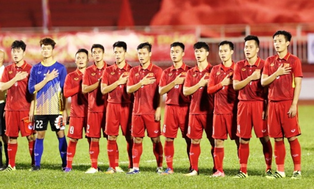 Đè bẹp Macau 8 -1, Việt Nam vươn lên giành vị trí nhất bảng I