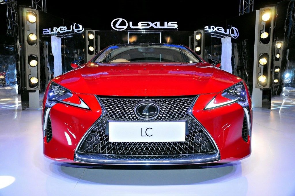 Lexus LC500 2017 chính thức ra mắt khách hàng Malaysia, giá từ 219.403 USD (~ 4,99 tỷ VND)