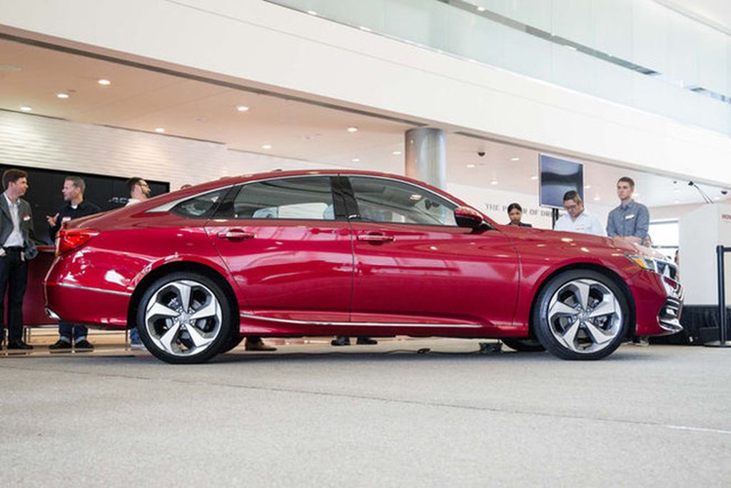 Chiêm ngưỡng Honda Accord 2018 