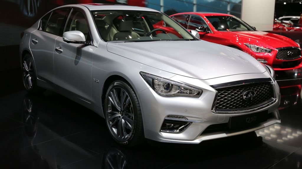 Phiên bản Infiniti Q50 Red Sport 2018 mạnh mẽ nhất có giá bán từ 1,15 tỷ VNĐ