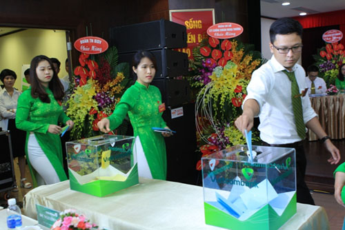 Đ/C Nguyễn Thị Quỳnh Mai giữ chức Bí thư Đoàn Thanh niên Vietcombank