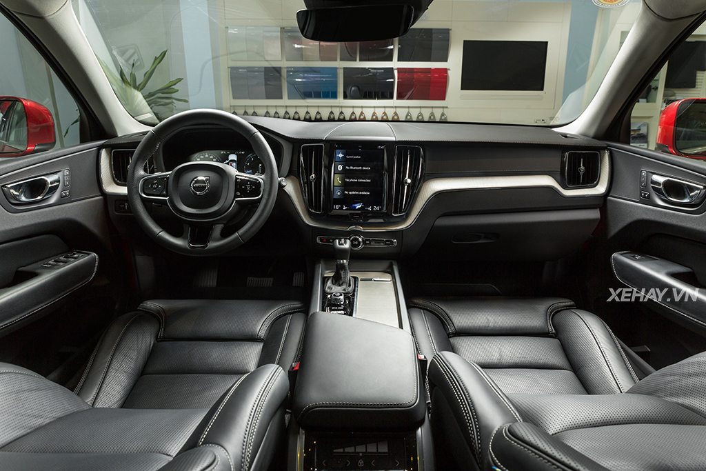 [ĐÁNH GIÁ XE] Volvo XC60 T6 AWD - Sự giao thoa giữa văn hóa và công nghệ - Phần 1