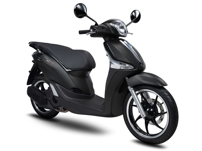 Piaggio Việt Nam giới thiệu các phiên bản mới của Vespa, Zip, Liberty
