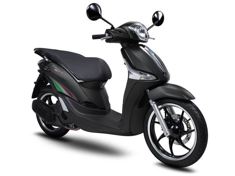 Piaggio Việt Nam giới thiệu các phiên bản mới của Vespa, Zip, Liberty