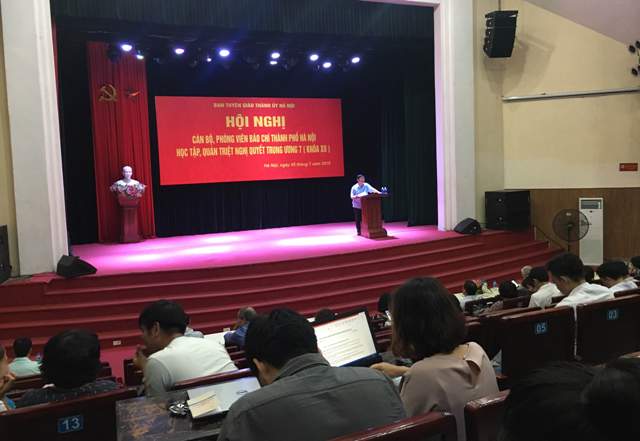 Hà Nội: Quán triệt, học tập Nghị quyết T.Ư 7 (khóa XII) cho cán bộ, phóng viên