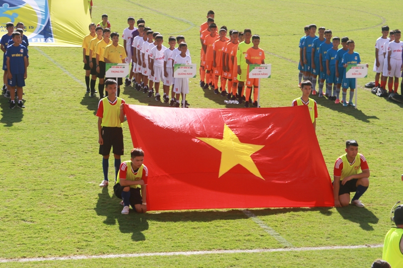 12 đội bóng tranh tài tại Giải Bóng đá Thiếu niên toàn quốc