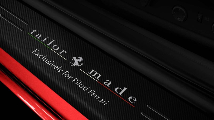 Khám phá cả bốn phiên bản của Ferrari 488 Pista Piloti đặc biệt