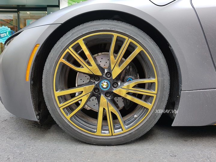 Bắt gặp BMW i8 - xe thể thao điện từng một thời 