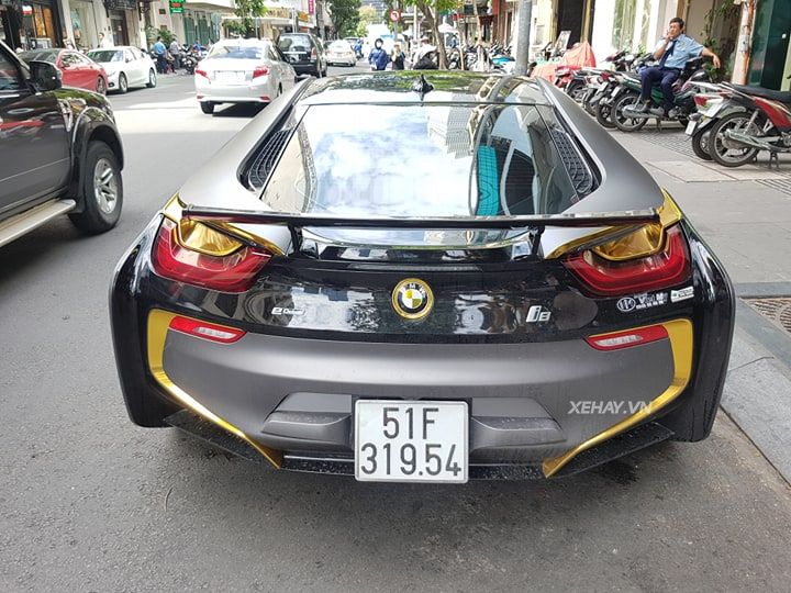 Bắt gặp BMW i8 - xe thể thao điện từng một thời 