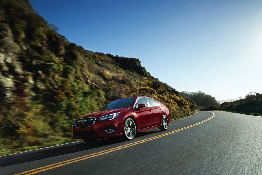 Subaru Legacy và Outback 2019 bổ sung nhiều công nghệ an toàn, giá bán cũng tăng nhẹ