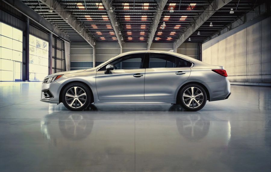 Subaru Legacy và Outback 2019 bổ sung nhiều công nghệ an toàn, giá bán cũng tăng nhẹ