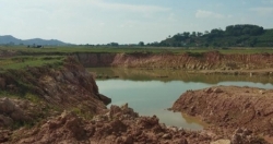 Lục Nam - Bắc Giang: Xử phạt và truy thu gần 1 tỷ đồng vì khai thác đất sét “quá đà”