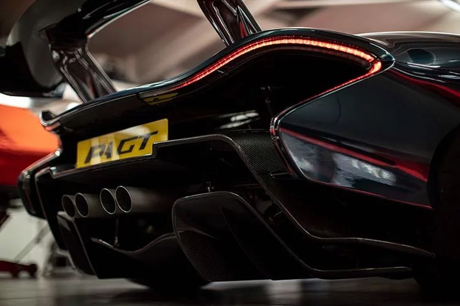 Lanzante khoe siêu xe độ McLaren P1 GT Longtail trước thềm ra mắt chính thức