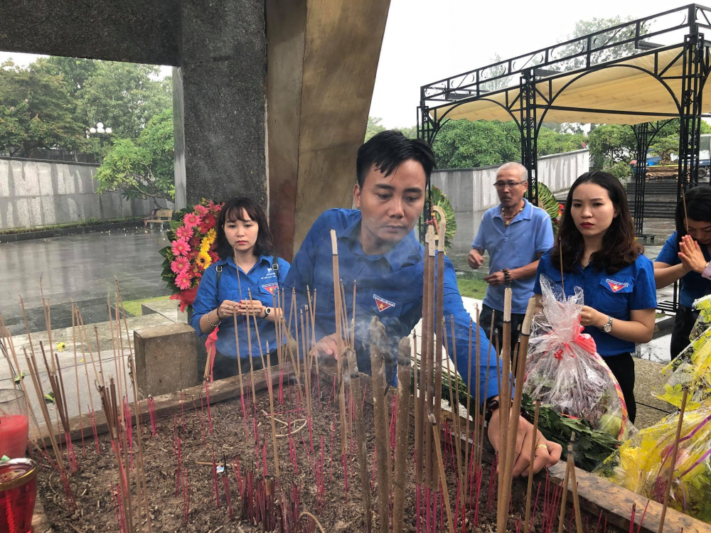 {Chùm ảnh}: Hành trình về nguồn của đoàn thanh niên thành phố Hà Nội