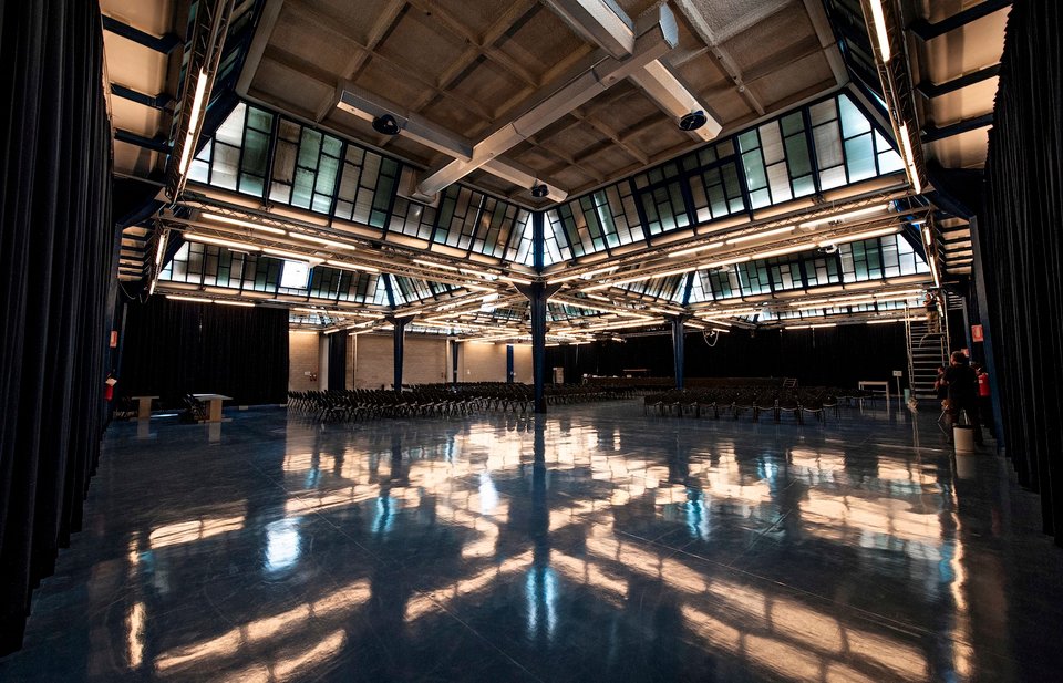 Ivrea (Italia) là thành phố công nghiệp được thiết kế bởi những nhà hoạch định đô thị và kiến trúc sư hàng đầu quốc gia này giai đoạn 1930-1960. UNESCO đánh giá thành phố