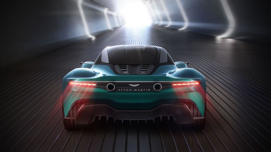 Aston Martin Vanquish mới có lẽ sẽ được cung cấp hộp số sàn