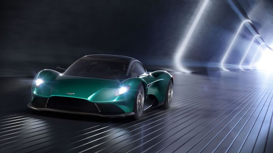 Aston Martin Vanquish mới có lẽ sẽ được cung cấp hộp số sàn