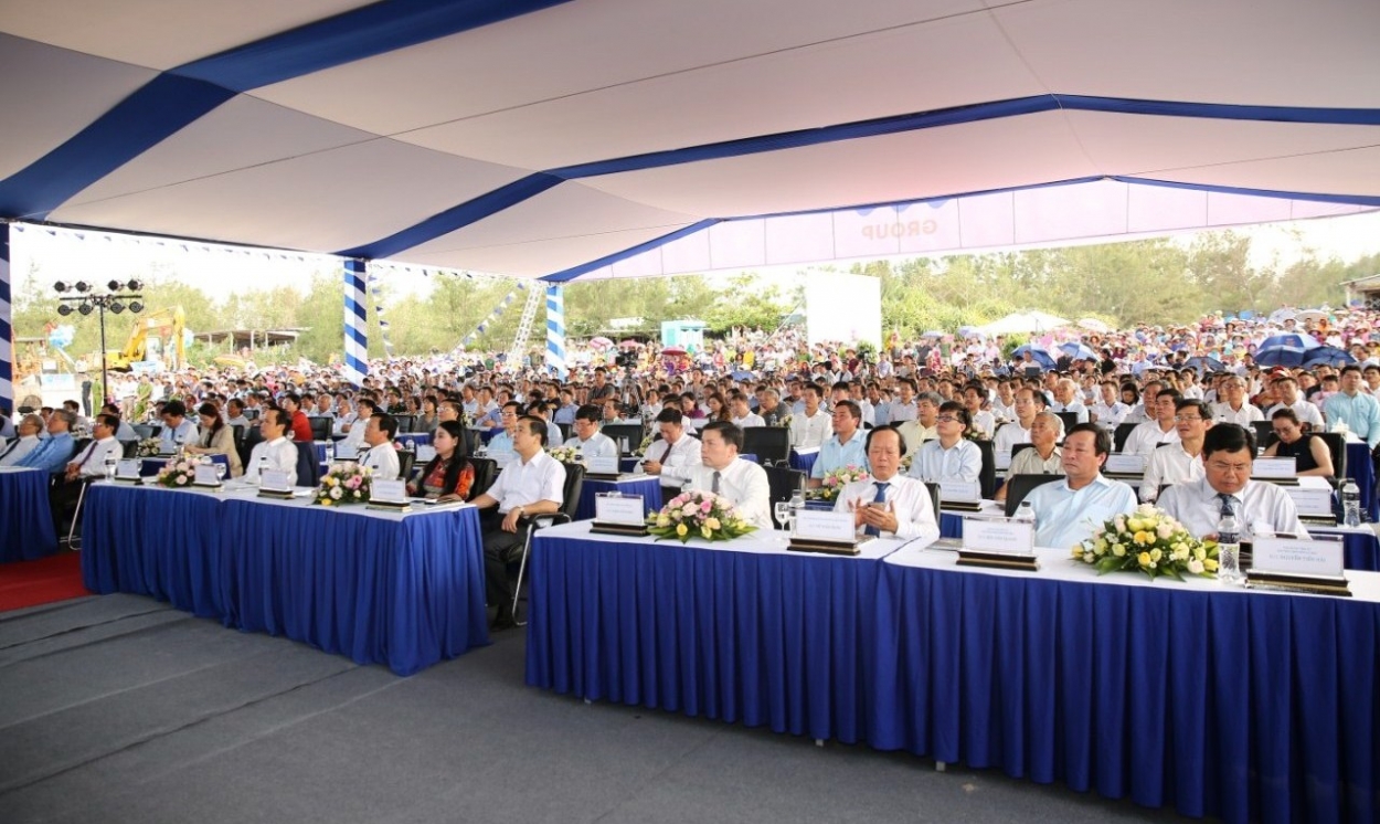 Lễ khởi công FLC Quảng Ngãi có sự tham dự của nhiều lãnh đạo cấp cao TƯ, địa phương và đông đảo nhân dân Tỉnh Quảng Ngãi