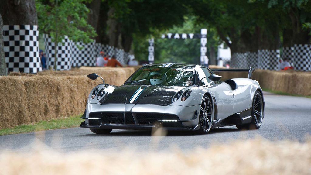 Kỷ niệm sinh nhật lần thứ 20, Pagani sẽ họp mặt hơn 30 siêu xe trên khắp thế giới tại Anh Quốc