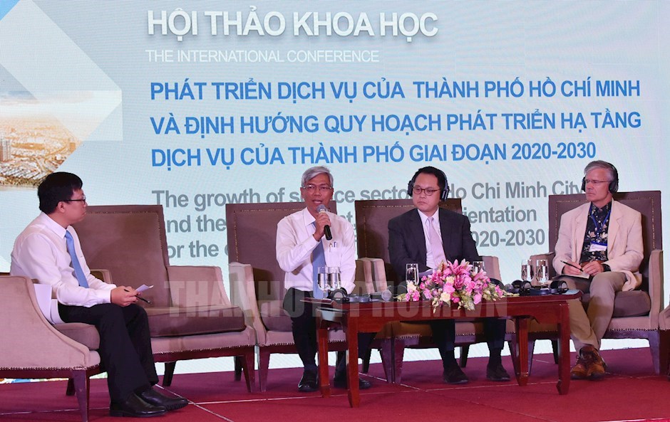 TPHCM cần có giải pháp tháo gỡ “điểm nghẽn” để phát triển dịch vụ