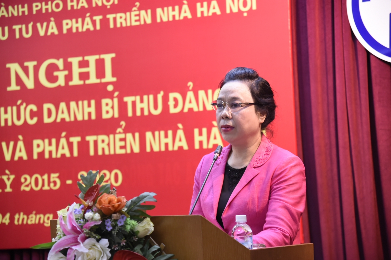 Phó Bí thư Thường trực Thành ủy Ngô Thị Thanh Hằng phát biểu tại buổi lễ