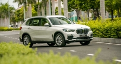 BMW X5 hoàn toàn mới đã có mặt tại Việt Nam với giá lần lượt 4,3 tỷ đồng