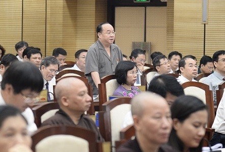 Đại biểu đề nghị xem xét vấn đề