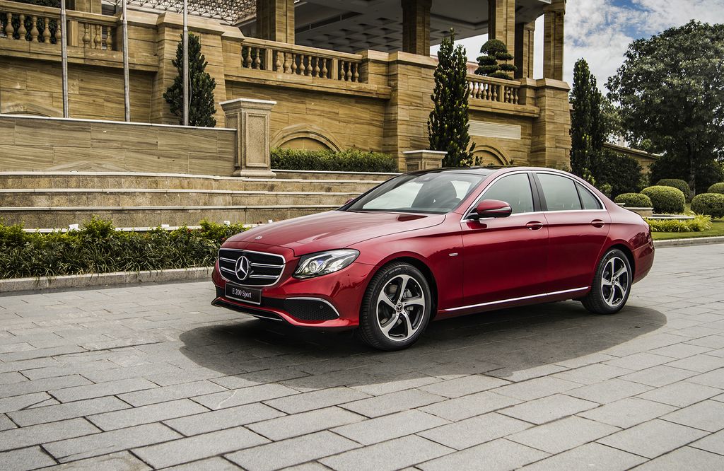 Chi tiết Mercedes-Benz E200 Sport 2019 vừa ra mắt tại Việt Nam, giá 2,317 tỷ VNĐ