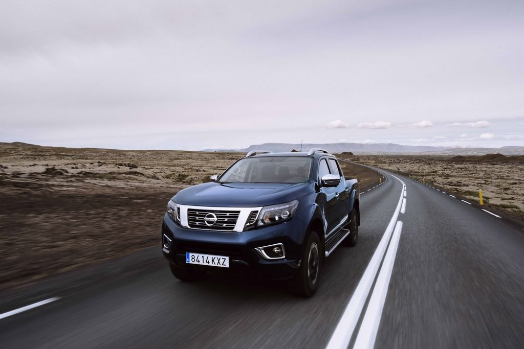 Nissan Navara 2020 trình làng tại châu Âu với động cơ tăng áp kép mới
