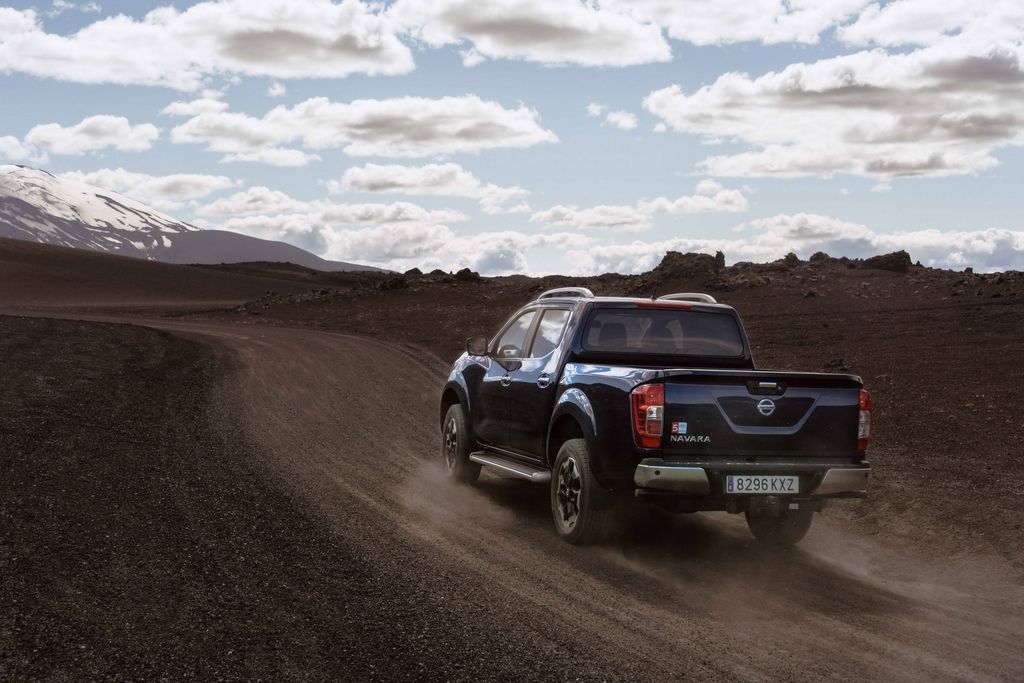  Đuôi xe của Navara 2020 không có sự thay đổi nào so với phiên bản tiền nhiệm