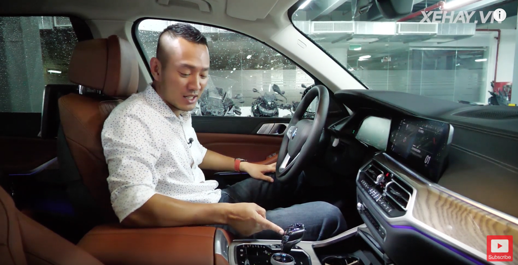 [VIDEO] BMW X7 chính hãng giá 7,5 tỷ đồng có gì hot?