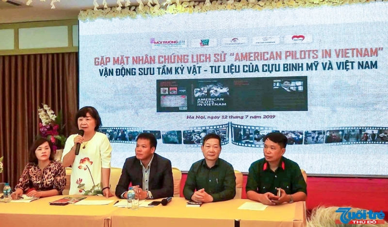 Bà Trần Hồng Dung - Phó Chủ tịch Thường trực Quỹ “Mãi mãi tuổi 20” phát biểu tại buổi lễ