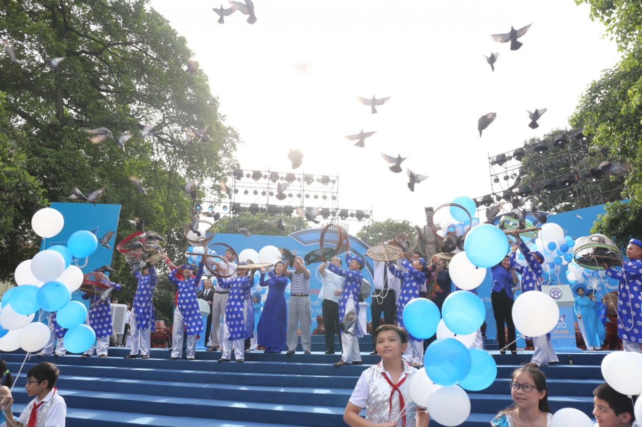 4e8791be2f72cb2c9263