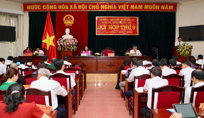 Quang cảnh kỳ họp.