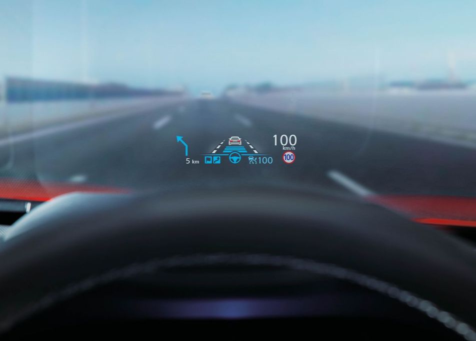 Màn hình HUD trên Nissan Skyline 2019