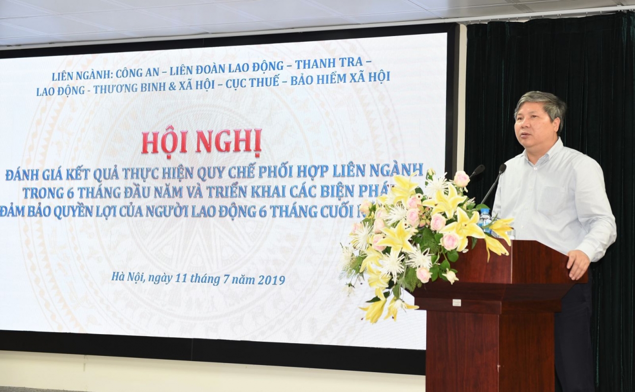 Giám đốc BHXH Thành phố Nguyễn Đức Hòa phát biểu tại Hội nghị đánh giá kết quả thực hiện Quy chế phối hợp liên ngành được tổ chức tại Hà Nội