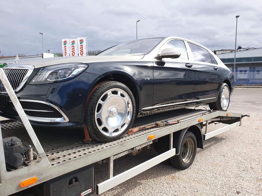 Hàng hiếm Mercedes-Maybach S650 2019 ngoại thất 2 tông màu chuẩn bị về Việt Nam