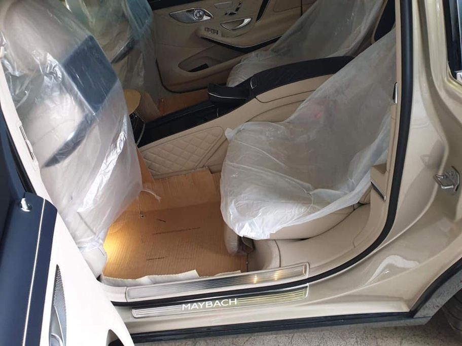 Hàng hiếm Mercedes-Maybach S650 2019 ngoại thất 2 tông màu chuẩn bị về Việt Nam