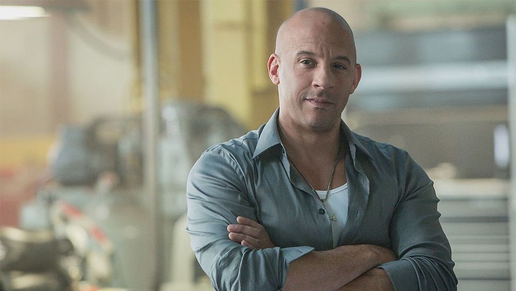 Nam tài tử Vin Diesel bất ngờ nhận quà sinh nhật từ dàn sao Fast and Furious
