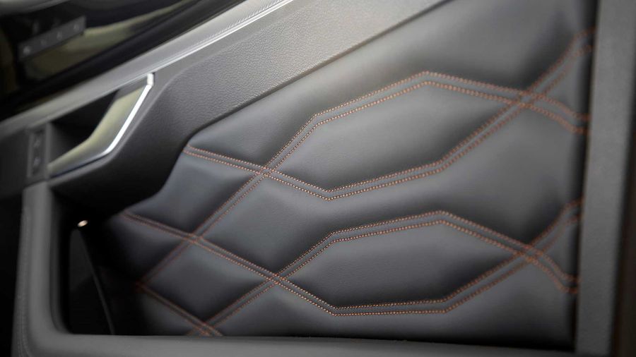 Volkswagen Touareg ONE Million 2020 ra đời, đánh dấu cột mốc 1 triệu xe xuất xưởng