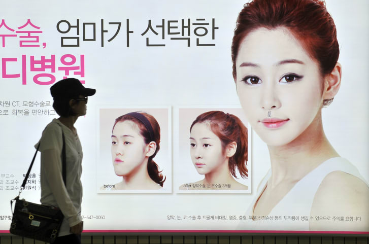 Phụ nữ Hàn Quốc muốn thoát khỏi vẻ đẹp hoàn hảo