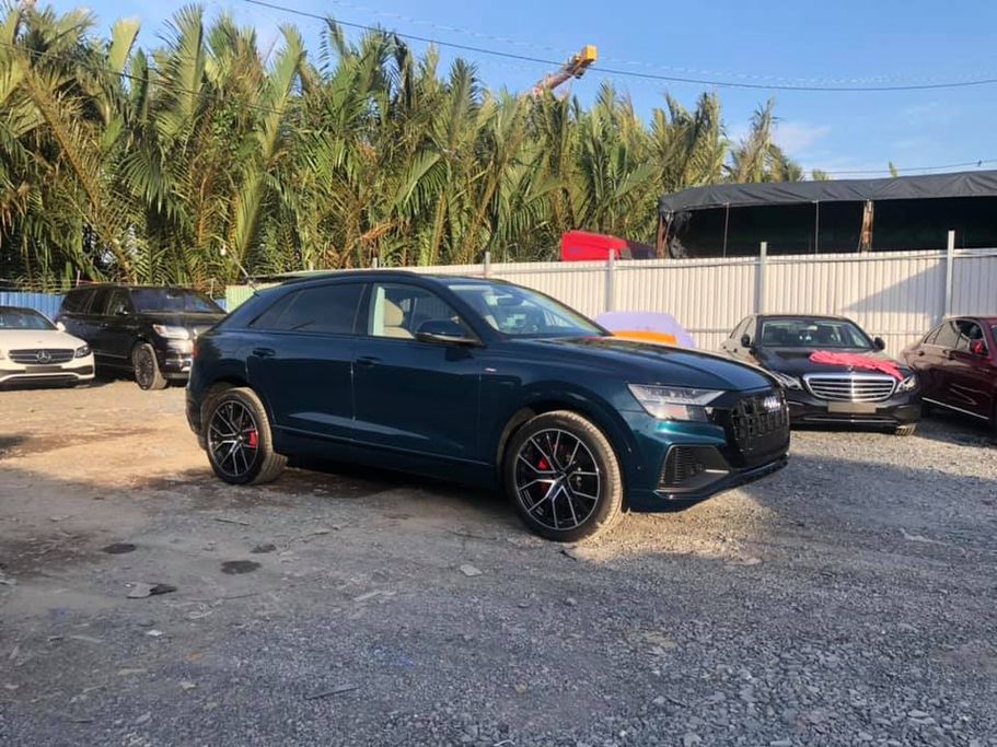Siêu phẩm Audi Q8 thứ 3 cập bến Việt Nam - Đẹp không tì vết