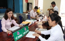 Hà Nội hỗ trợ hộ nghèo, đối tượng chính sách tiếp cận vay vốn