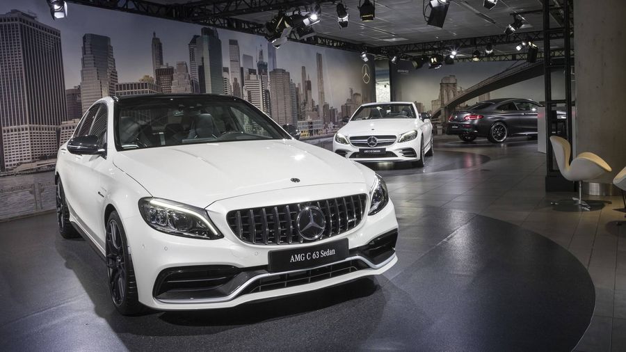 Mercedes-AMG C63 thế hệ tiếp theo sẽ có dẫn động AWD và chế độ Drift